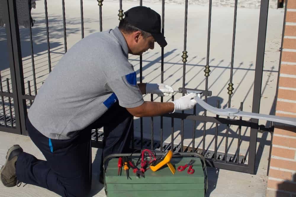 Temple City Fence Gate Repair (626) 596-7198 Call us 24/7